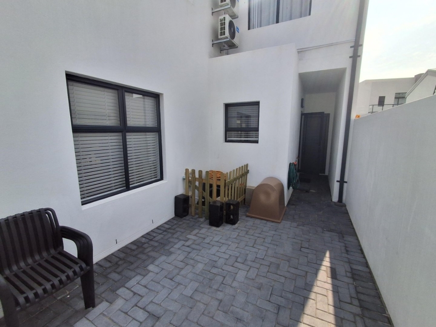 4 Bedroom Property for Sale in Sandown Western Cape